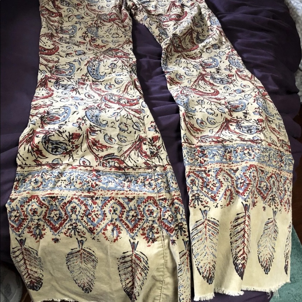 Free People “Delhi” printed Corduroy pants sz31